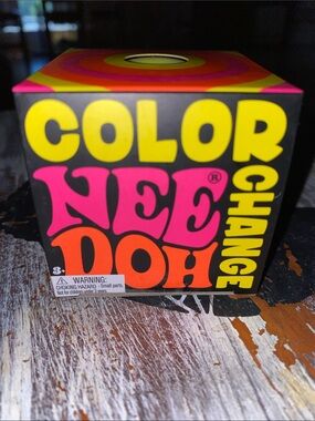 Color NEE DOH Color Change Toy - Bright Neon Colors